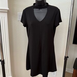 Material Girl Black Keyhole Dress